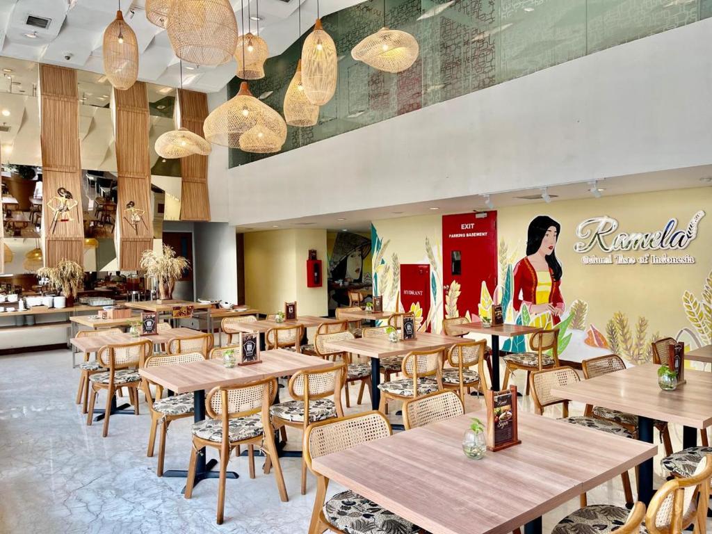 Restaurace v ubytování Cordela Senen Jakarta