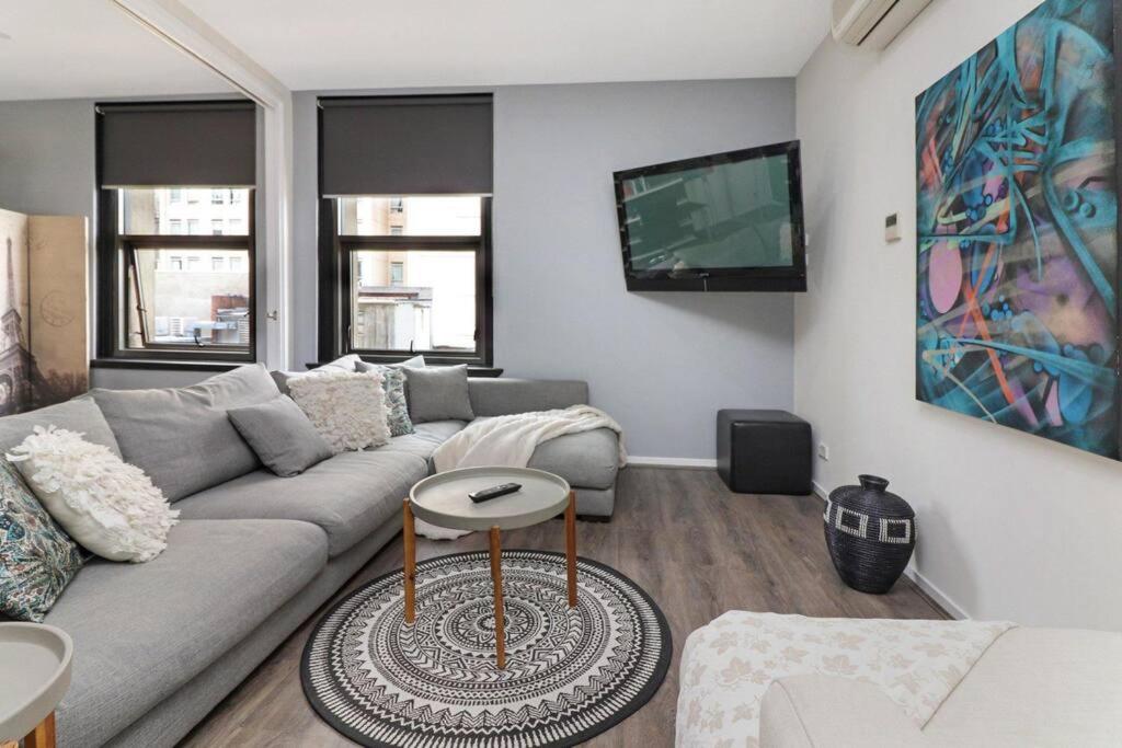 Hidden Gem Apartments Reference: Hidden Gem Apartments By Ready Set Host Melbourne Precios