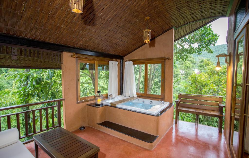 Prangpaya Khaoyai - Suites De Rey De La Esquina De Lujo