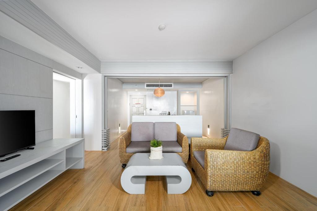 
Grand Deluxe 2 Bedroom Family Suite
