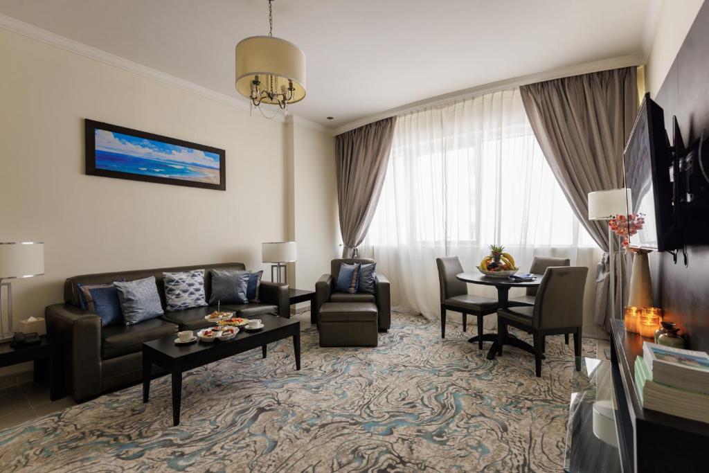 Posezení v ubytování The Royal Riviera Hotel Doha