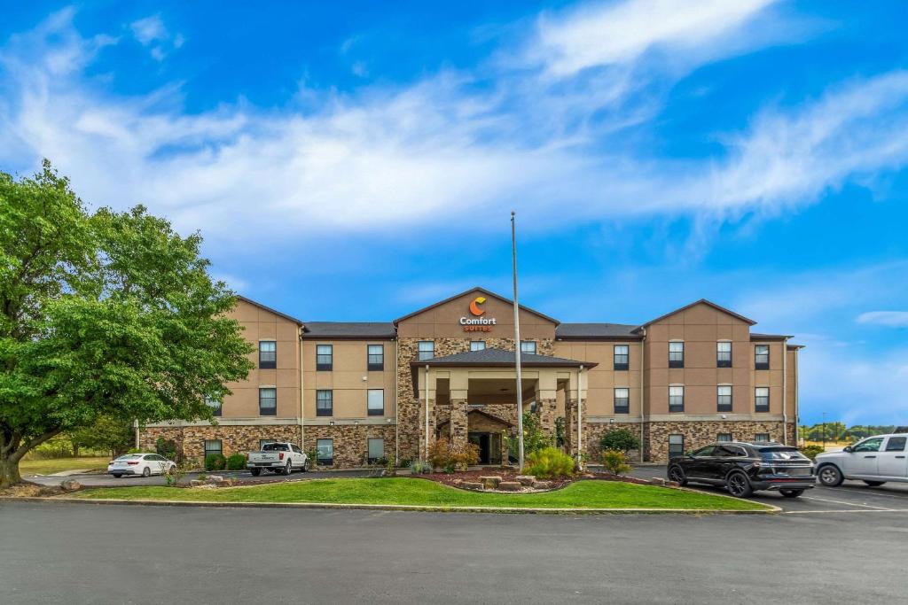 Comfort Suites  Vincennes