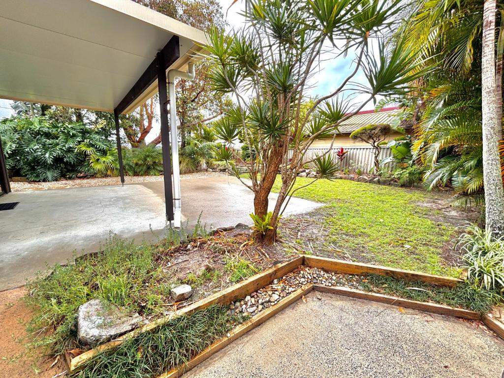 Κήπος έξω από το Sea Breeze 16 Wirraway Ave