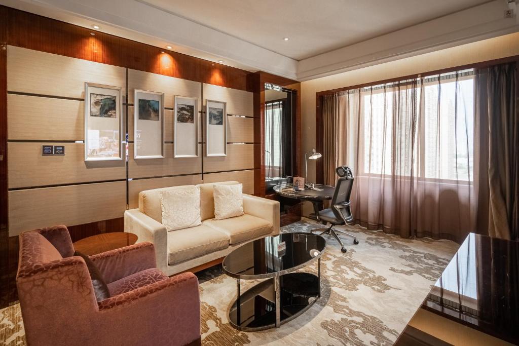 Posezení v ubytování Hilton Foshan - Close to Lecong International Furniture Mall