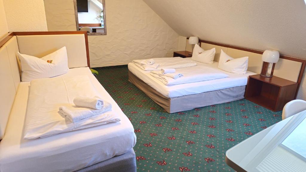 Hotel Avenue Altenfurt - Resim 28