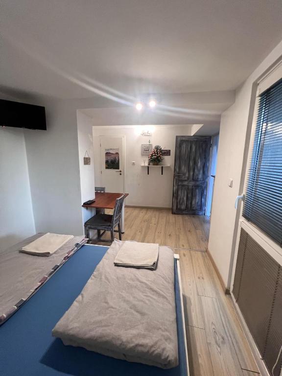 Postel nebo postele na pokoji v ubytování Ubytovani Na Hrazi 91