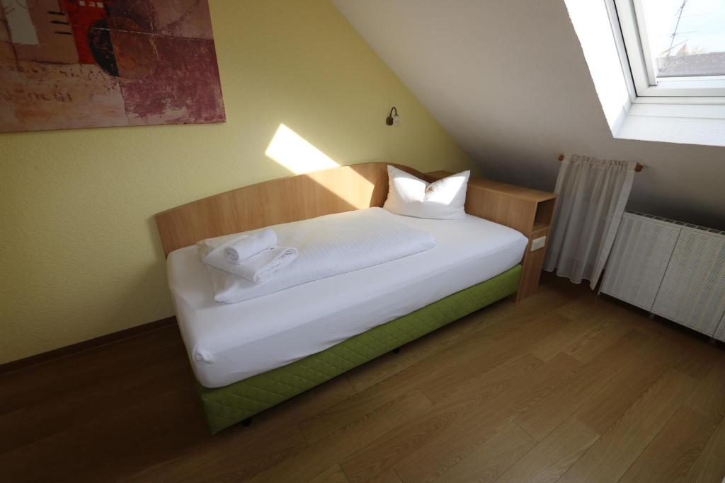 Hotel Avenue Altenfurt - Resim 37