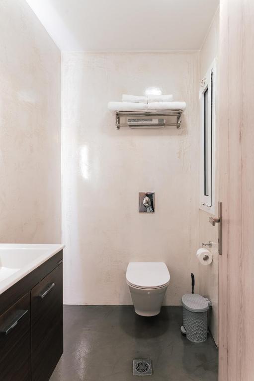 Bilik mandi di MAGNOLIA SUITES