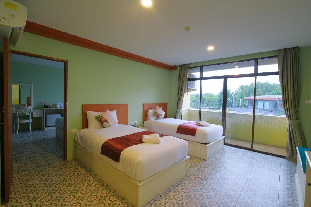 The Pineapple Hotel - Resim 30