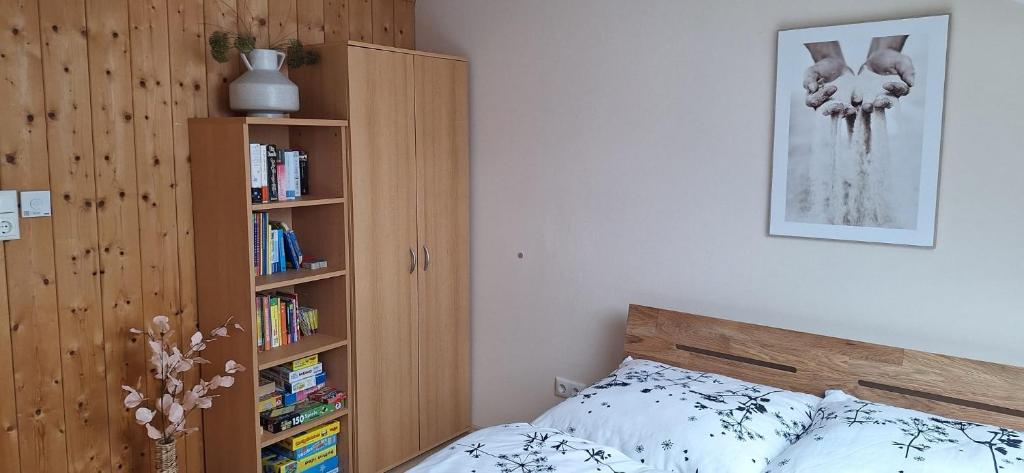 Postel nebo postele na pokoji v ubytování Moderne DG-Wohnung in Mainleus