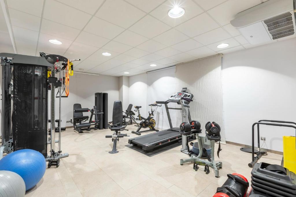 Fitness centrum a/nebo fitness zařízení v ubytování Acta Sant Just