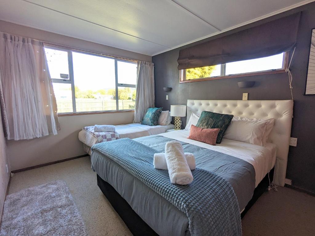 Dream home in central of Rotorua with spa pool - Resim 2