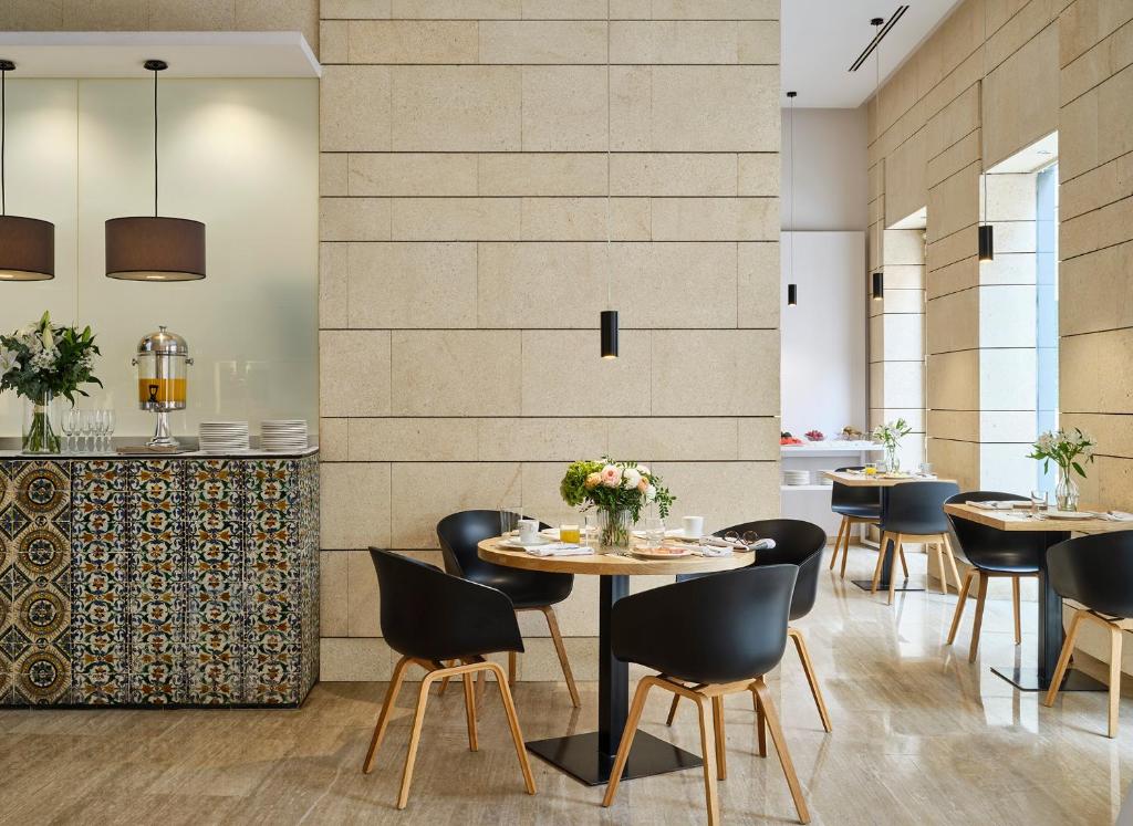 Hotel Rey Alfonso X - Resim 3