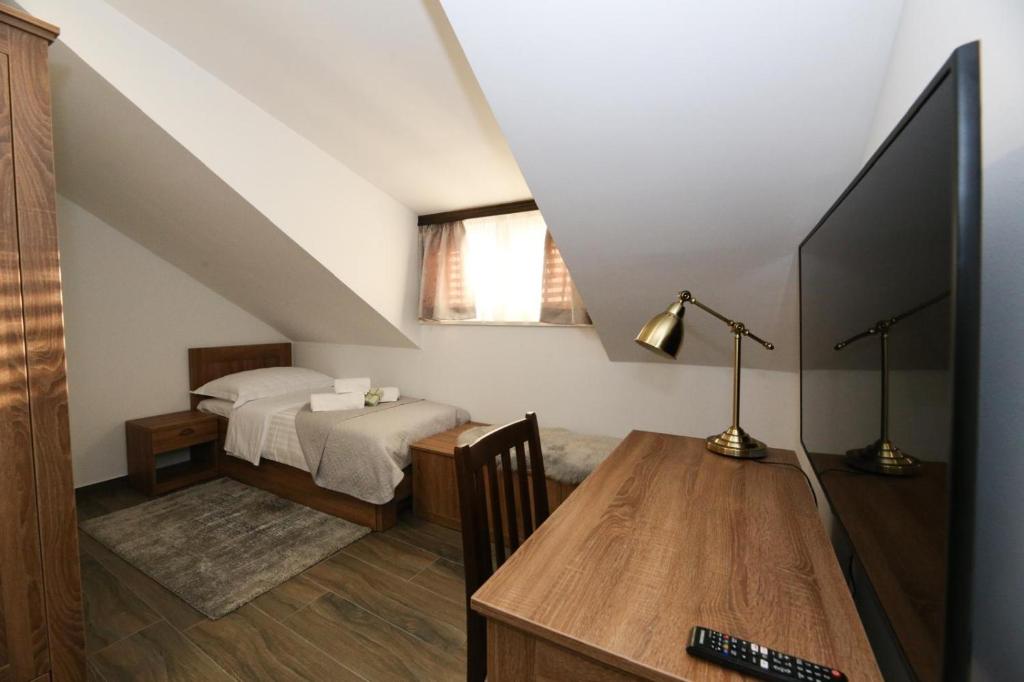 Posteľ alebo postele v izbe v ubytovaní Villa Sion peaceful villa with private pool and stunning mountain view