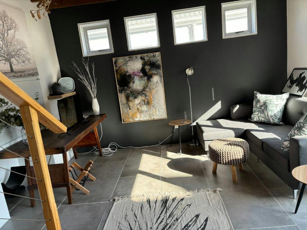 Χώρος καθιστικού στο West Beach Life