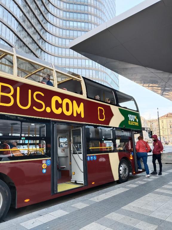 入住Favorit-Rooms Direkt Metro-U1 best connection to Centralstation and City-Center的客人