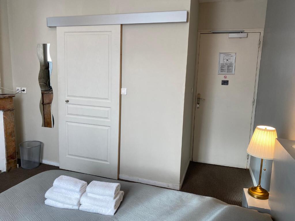 Hotel Saint Yves - Resim 34