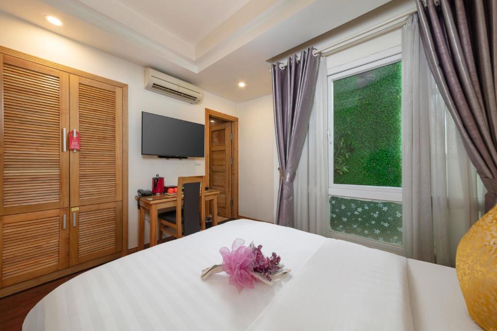TV a/nebo společenská místnost v ubytování Hanoi Sky Hotel