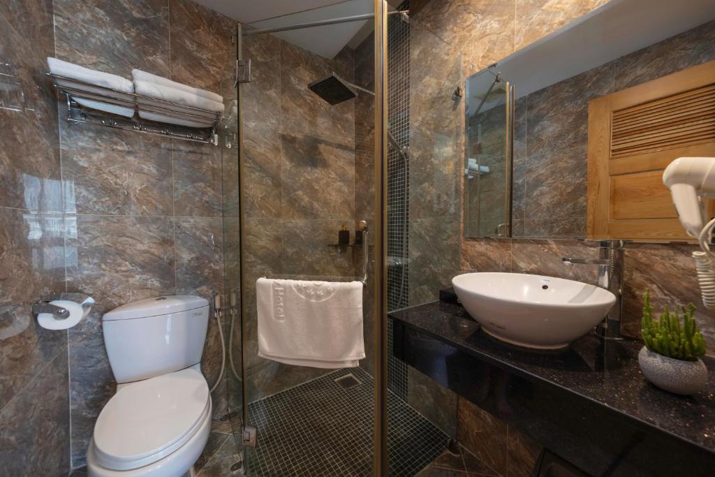 Koupelna v ubytování Hanoi Sky Hotel