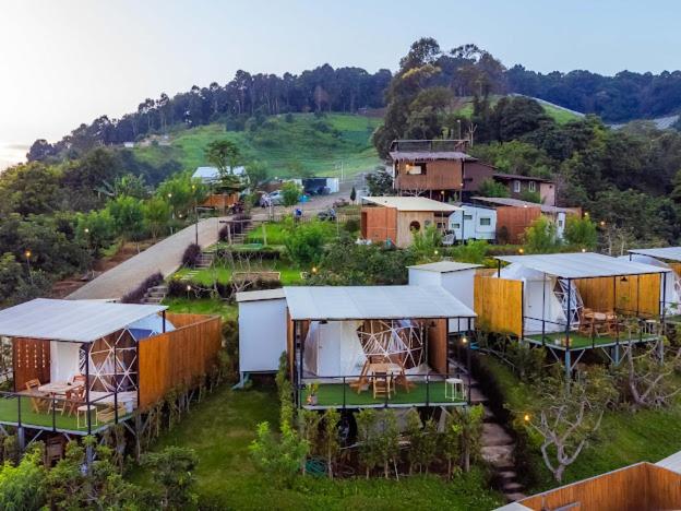 Phu Morinn Cafe &Camping Monjam - Doubro Duplo Ou Duplo Com Varanda