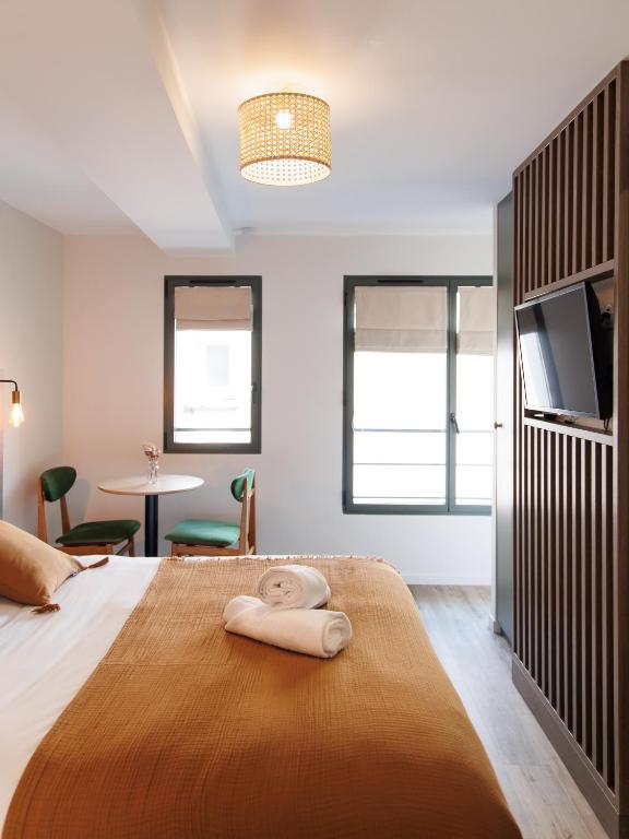 Appart'hôtel Le Corot - Accès Autonome - Saint-Junien Centre - Standard-Doppelzimmer