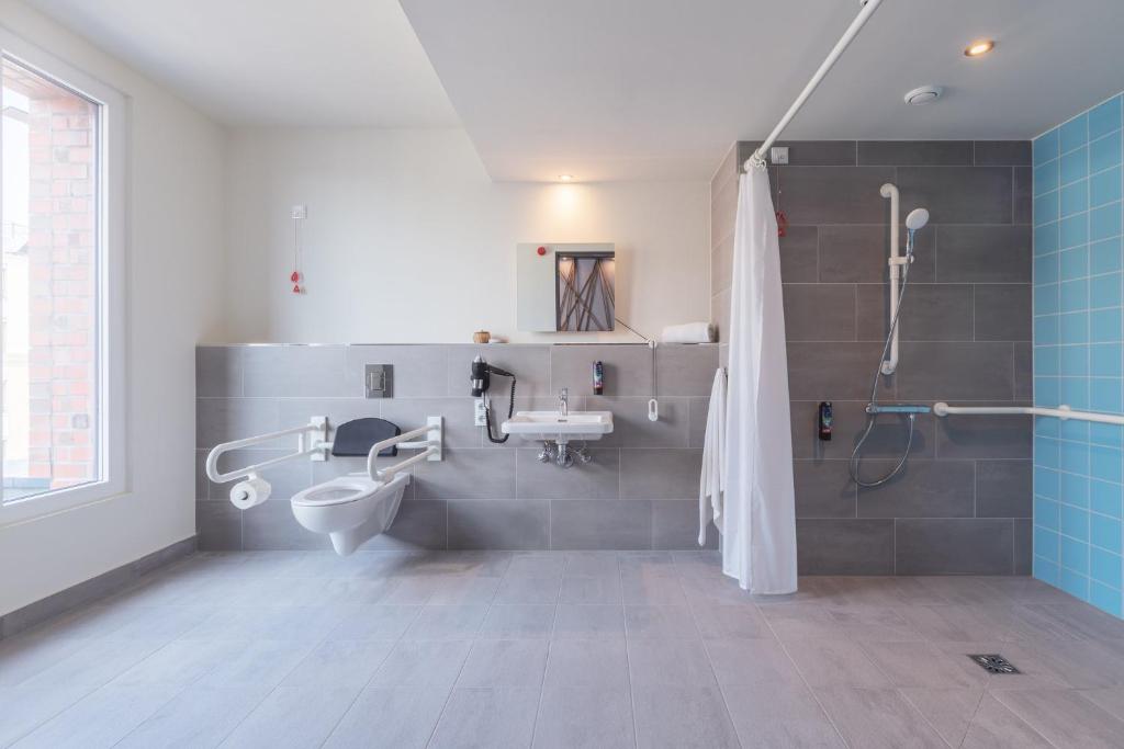 Holiday Inn - the niu, Yen Hamburg City by IHG - Standard Single Room - Disability Access