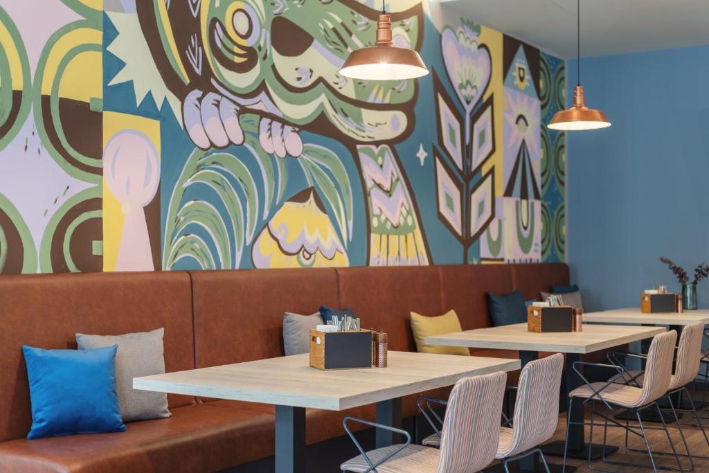 Holiday Inn - the niu, Yen Hamburg City by IHG - Resim 42