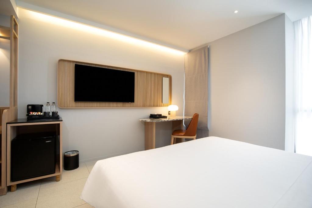 Saan Hotel Sathorn - 10