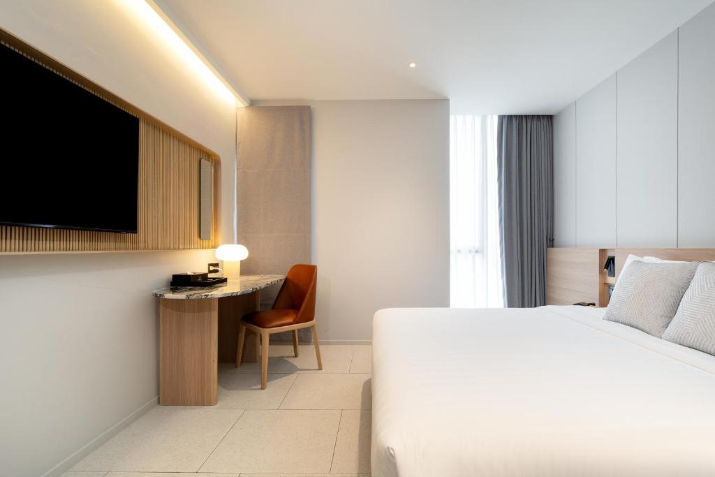 Saan Hotel Sathorn - 13