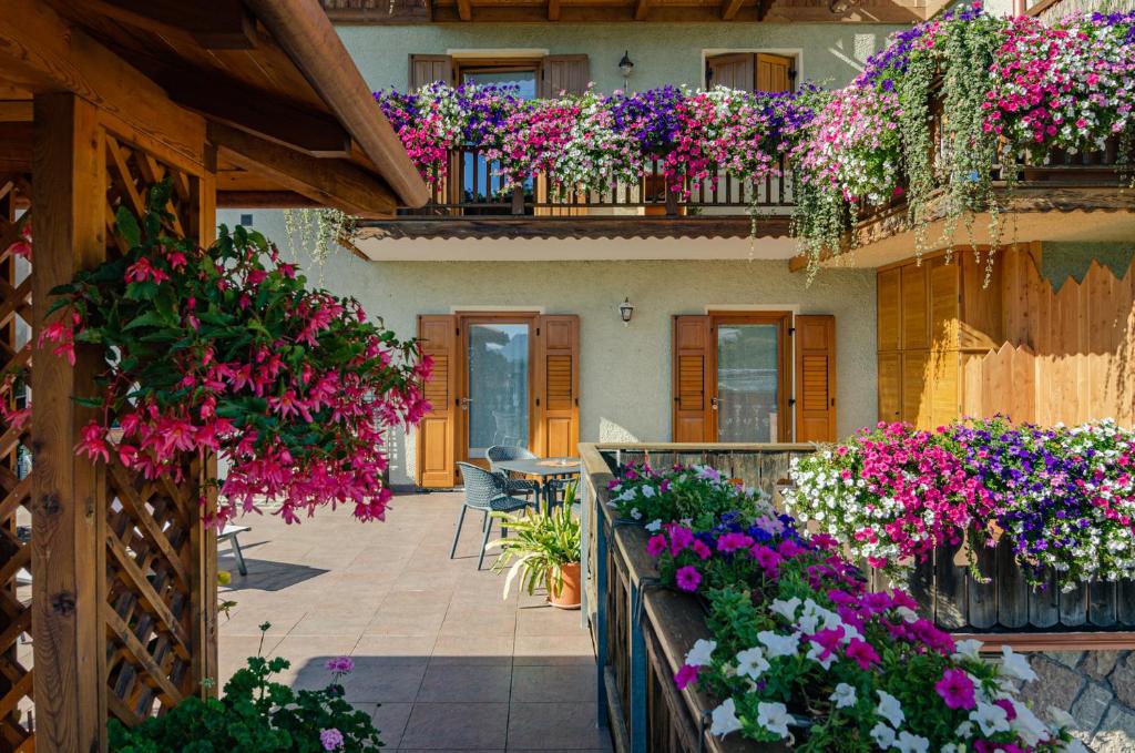 Balkón nebo terasa v ubytování Agritur Coryletum