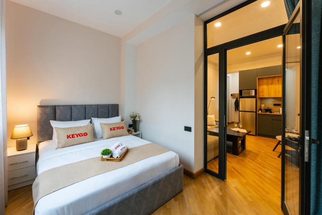 تصویر اتاق‌های Apartment KeyGo #0103 key to the center of Yerevan - تصویر ۲