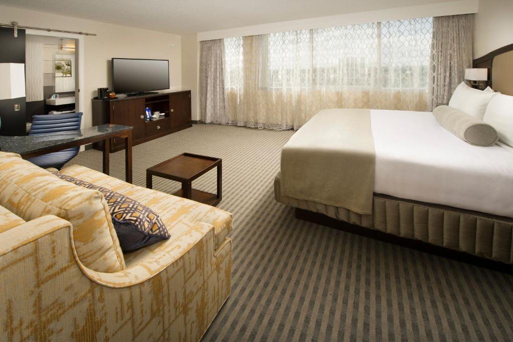 Skybridge Seattle Airport Hotel - Grande Chambre King Avec Canapé-Lit