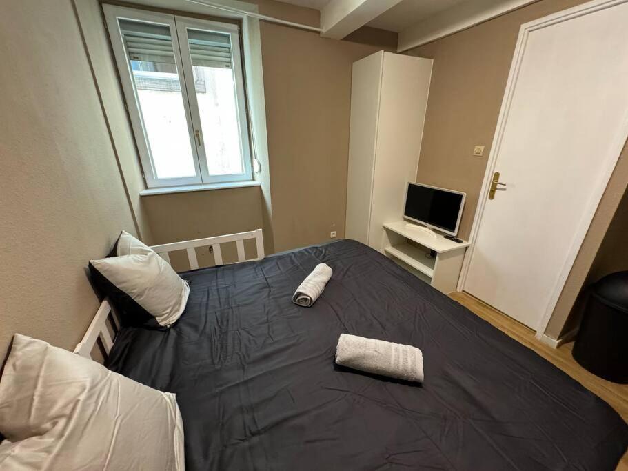 Appartement proche place de la réunion au calme – photo 8