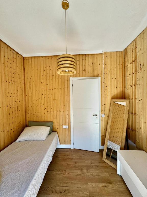 Posteľ alebo postele v izbe v ubytovaní Vlc Center 4 Room Apartment