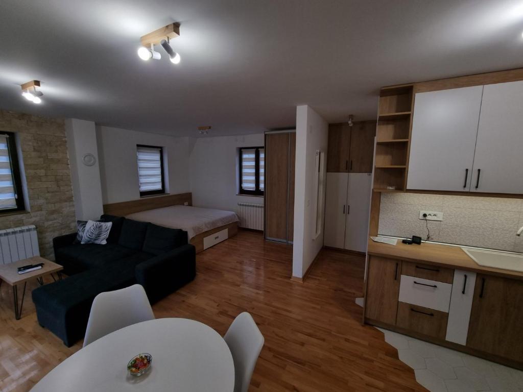 Kuchyň nebo kuchyňský kout v ubytování HedoNik Divčibare