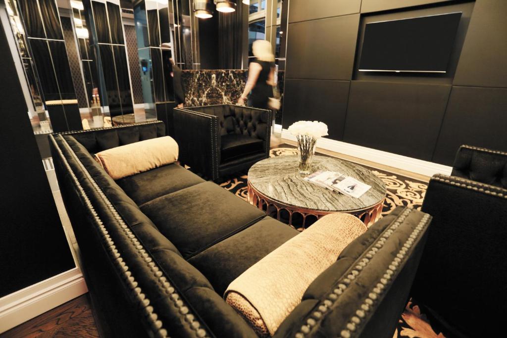 Alex Perry Hotel & Apartments - Resim 26