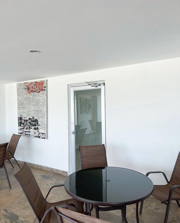 Fotografie z fotogalerie ubytování 5 min de la playa - Cómoda suite con piscina v destinaci Playa Coronado
