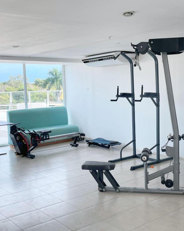 Fitness centrum a/nebo fitness zařízení v ubytování 5 min de la playa - Cómoda suite con piscina