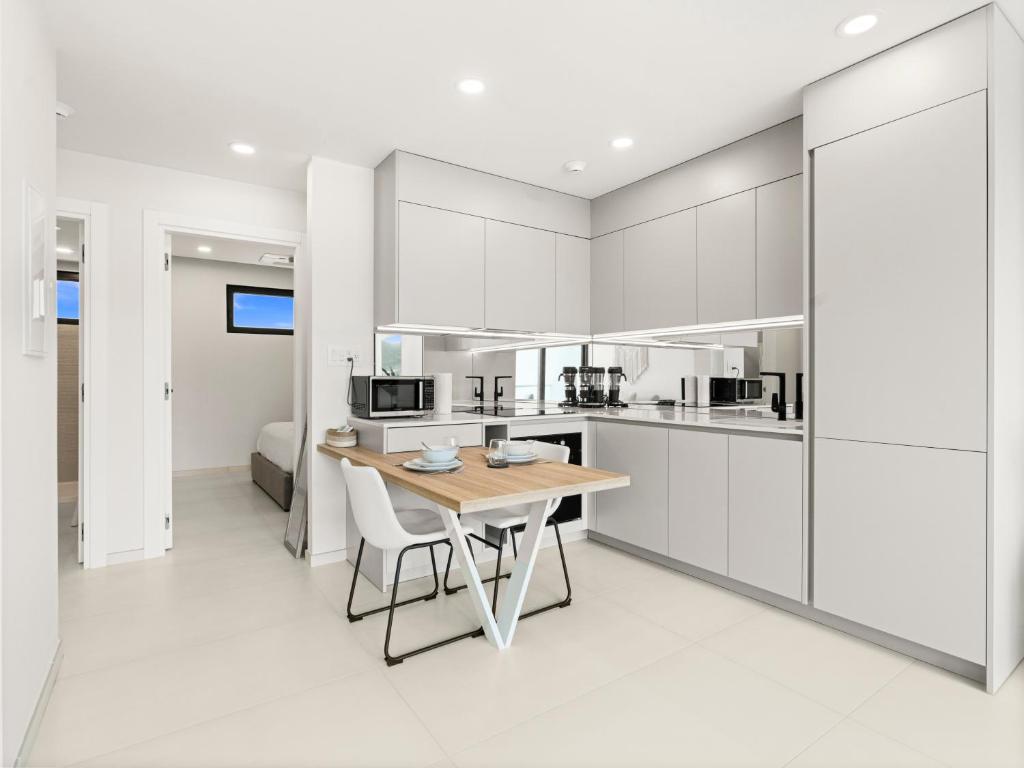 The Hills Residence - Apartamento De Un Dormitorio Con Balcón