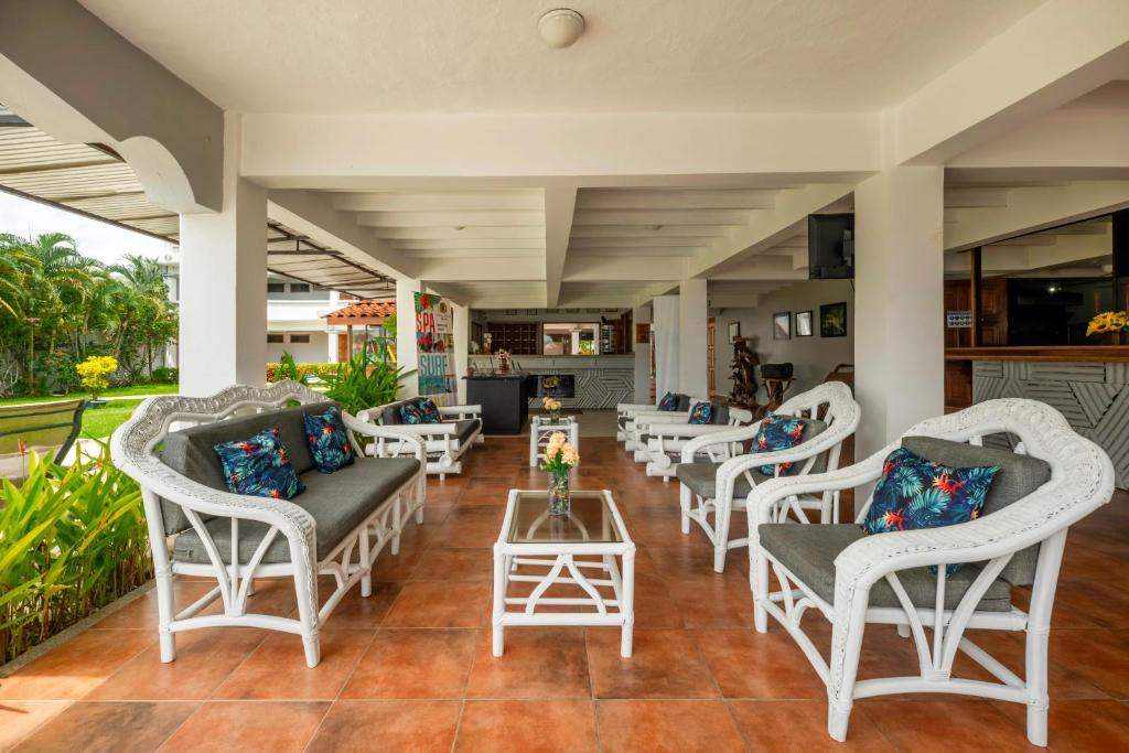 Posezení v ubytování Jaco Laguna Resort & Beach Club