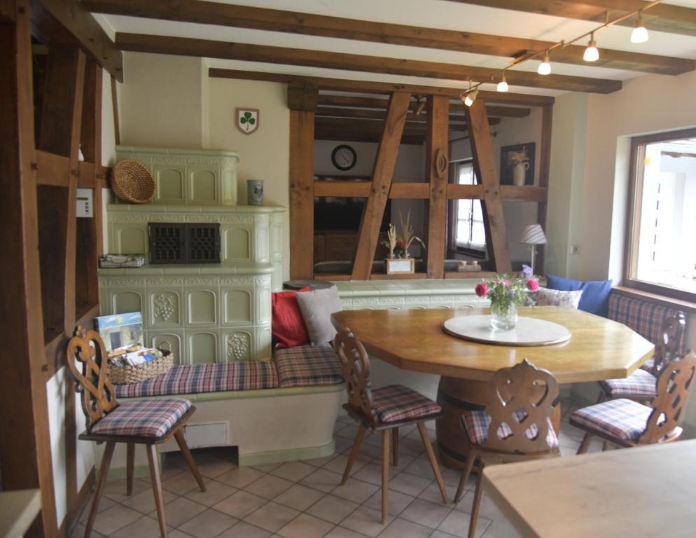 Posezení v ubytování Gîte Vignoble de Cléebourg