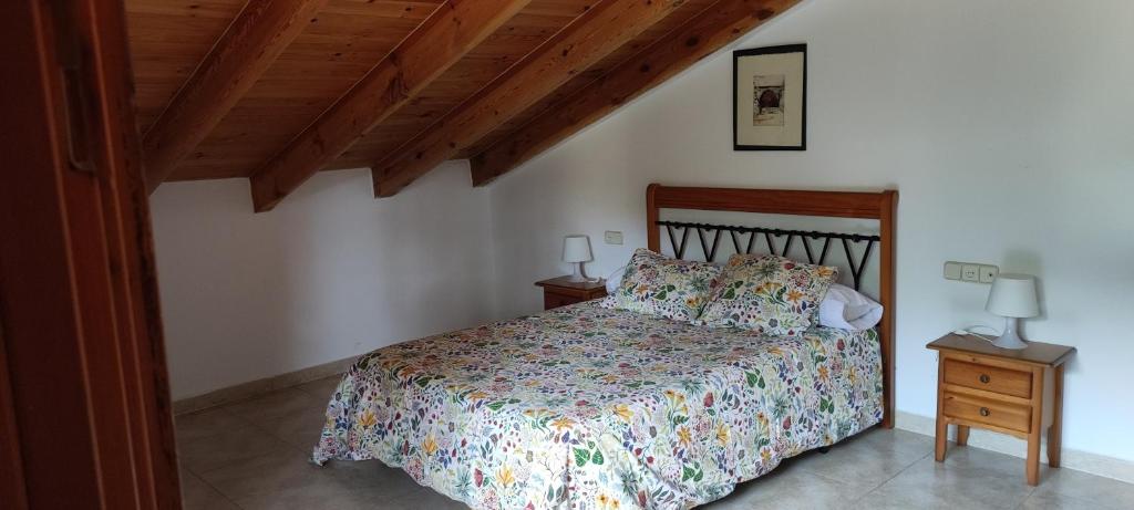 Postel nebo postele na pokoji v ubytování ALTOGREDOS Hotel Rural y apartamentos turísticos