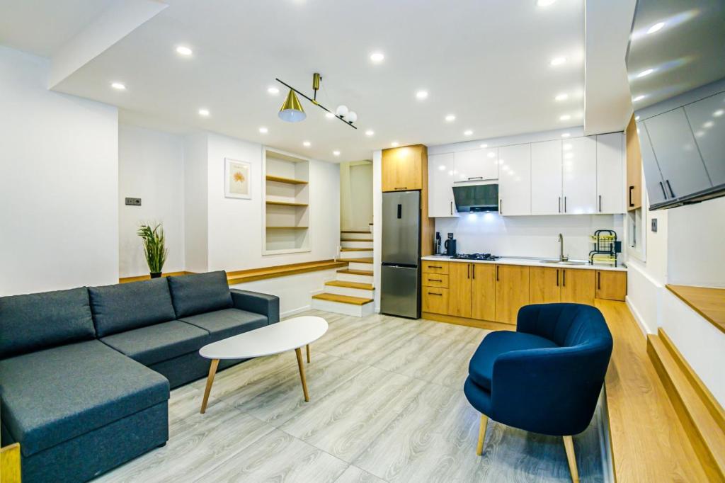 Η κουζίνα ή μικρή κουζίνα στο Nizami Street Dupleks 3 bedroom