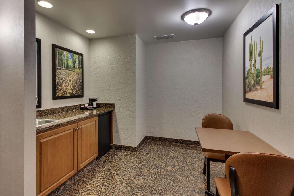 Fotografie z fotogalerie ubytování Drury Inn & Suites Phoenix Happy Valley v destinaci Phoenix