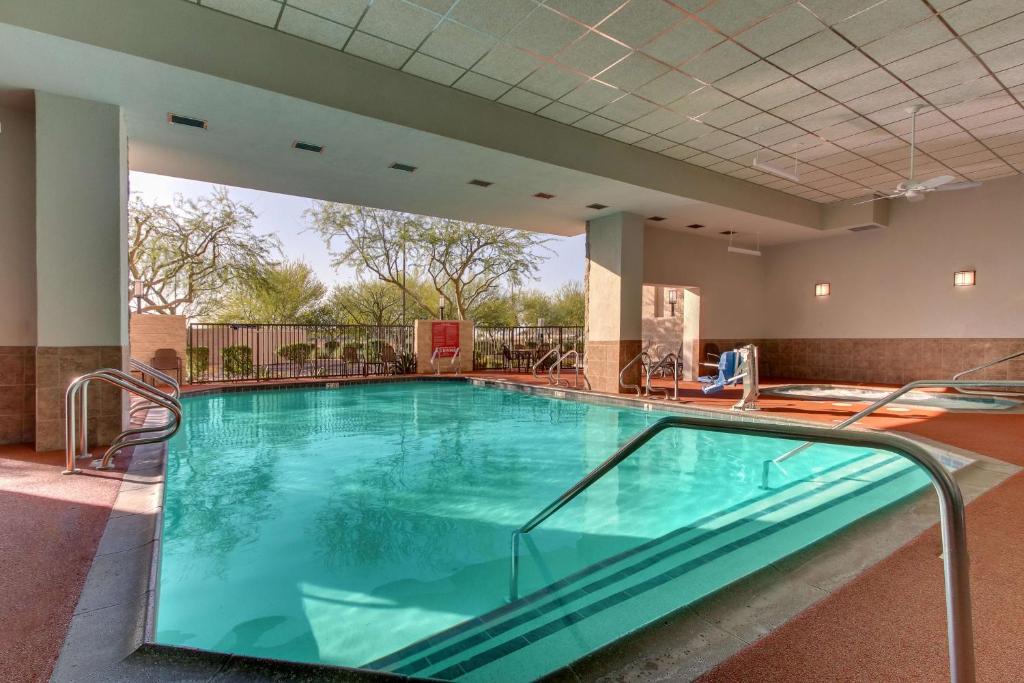 Drury Inn & Suites Phoenix Happy Valley photo