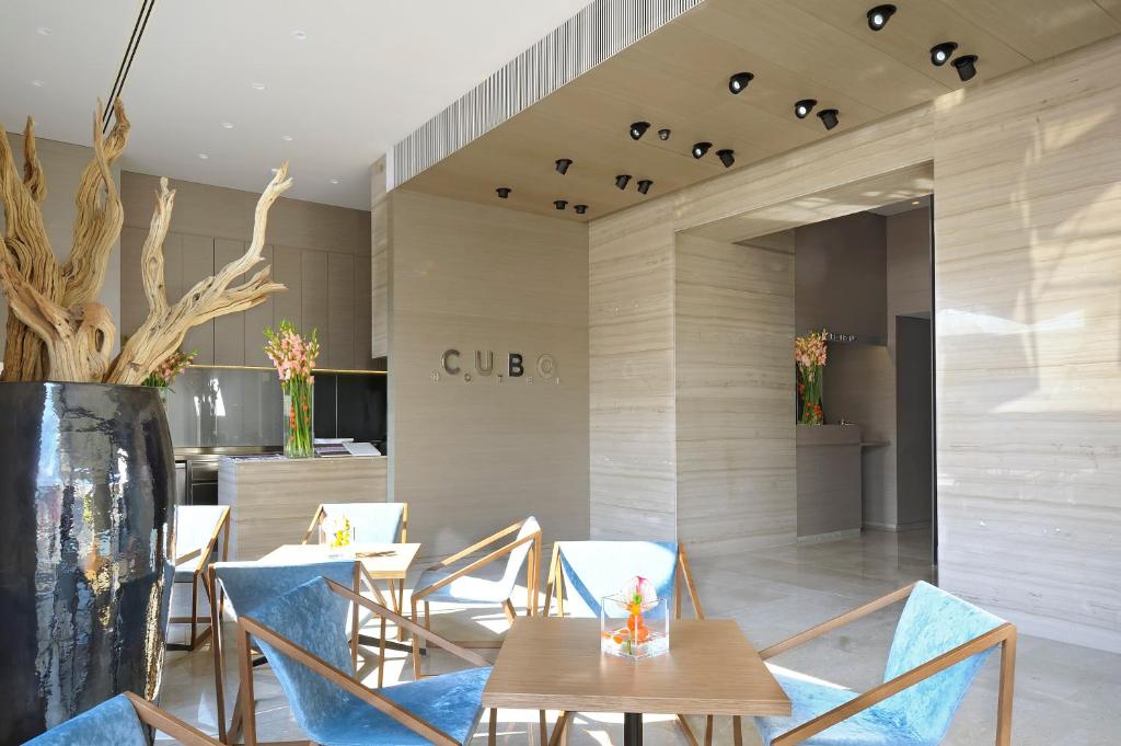 Posezení v ubytování Hotel Cubo