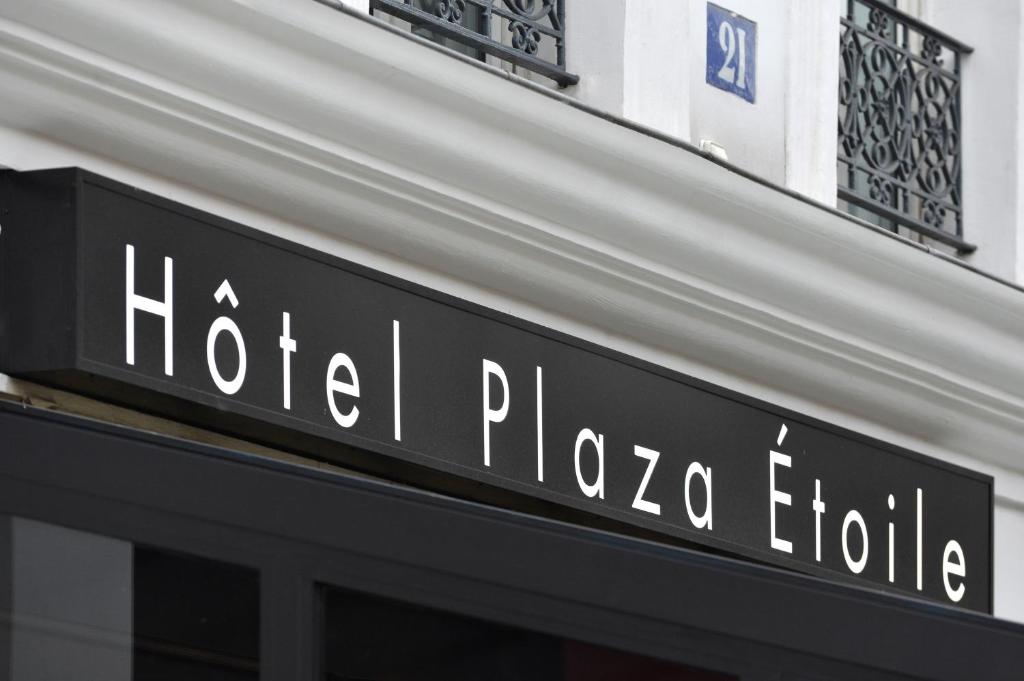 Certifikát, hodnocení, plakát nebo jiný dokument vystavený v ubytování Hôtel Plaza Étoile