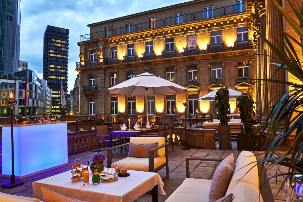 O edifício em que o hotel se localiza