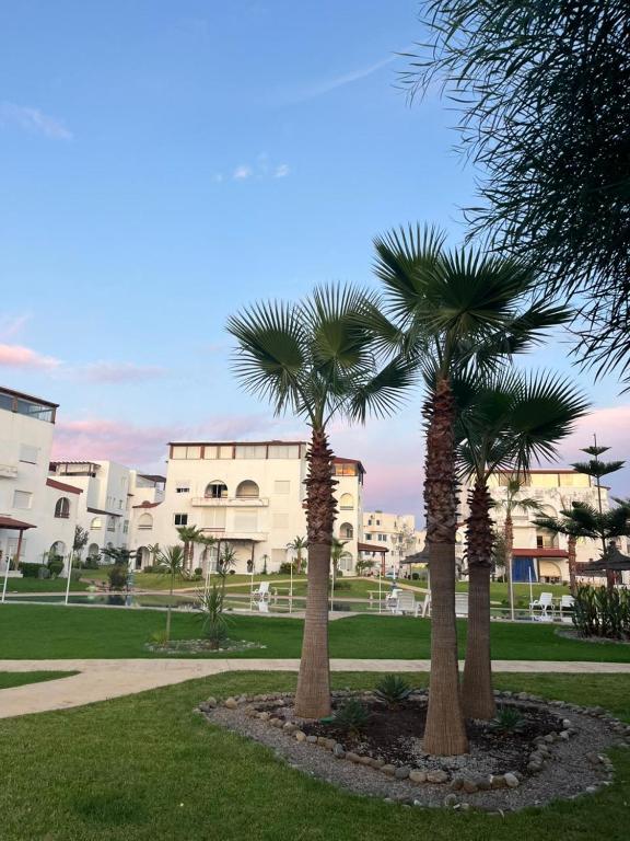 Zahrada ubytování Charmant appartement en résidence piscine