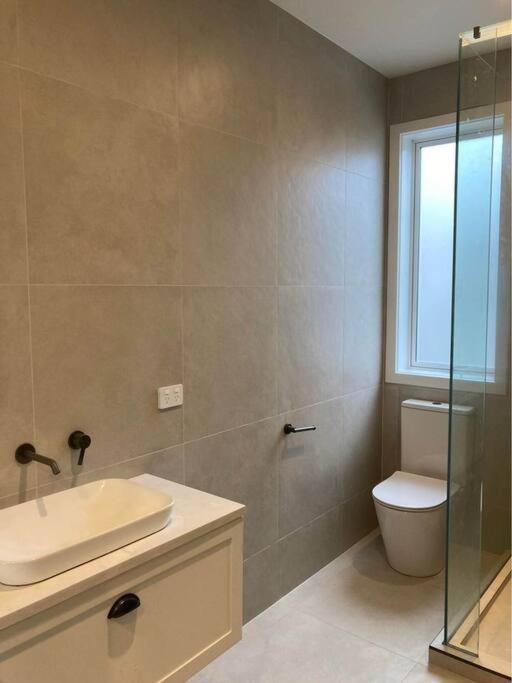 Mt Eden Kingsland At the heart of it all - Resim 3